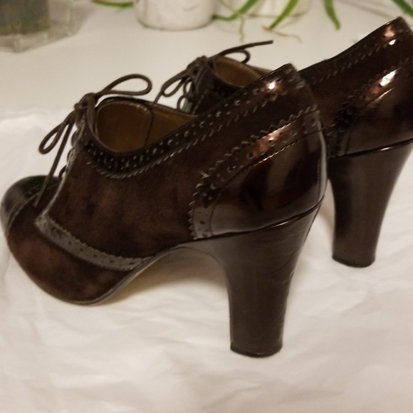 Shoes - Picture 7 of 8